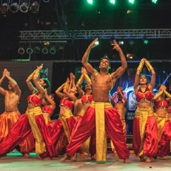 Shiamak-Davar Dancers. Image courtesy Mosaic. 