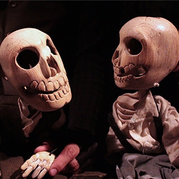 Colectivo Cuerda Floja puppets. Image from Harbourfront Centre website.